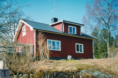 Erik Eugen Andersson , f 1879, stenhuggare, Finnala stenhuggeri. Från Vätö Hustru Emma Teresia Karlsson f 1878, barn Margareta Nora Anna, f 1908, Erik Birger Anders f 1909, Lea Emma Eugenia f 1911, Karl Artur Alex f 1913, Alfred Ensen Alrik, f 1920